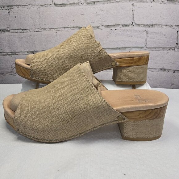 DANSKO MACI SANDALS PLATFORM SOLE WOMENS EURO SIZE 40 US SIZE 9.5 TAUPE COLOR - Picture 3 of 12